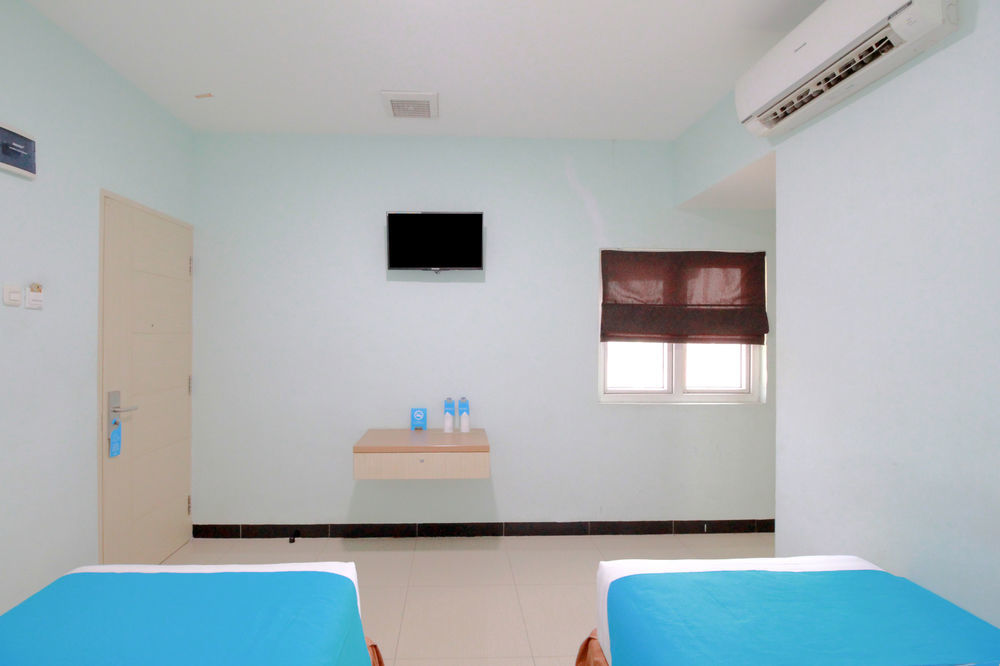 Amaliun Hotel Medan Exterior foto